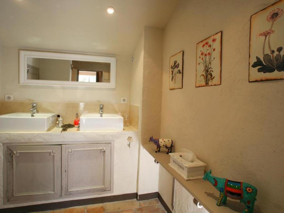 Mas De La Forge Villa Arles Luaran gambar